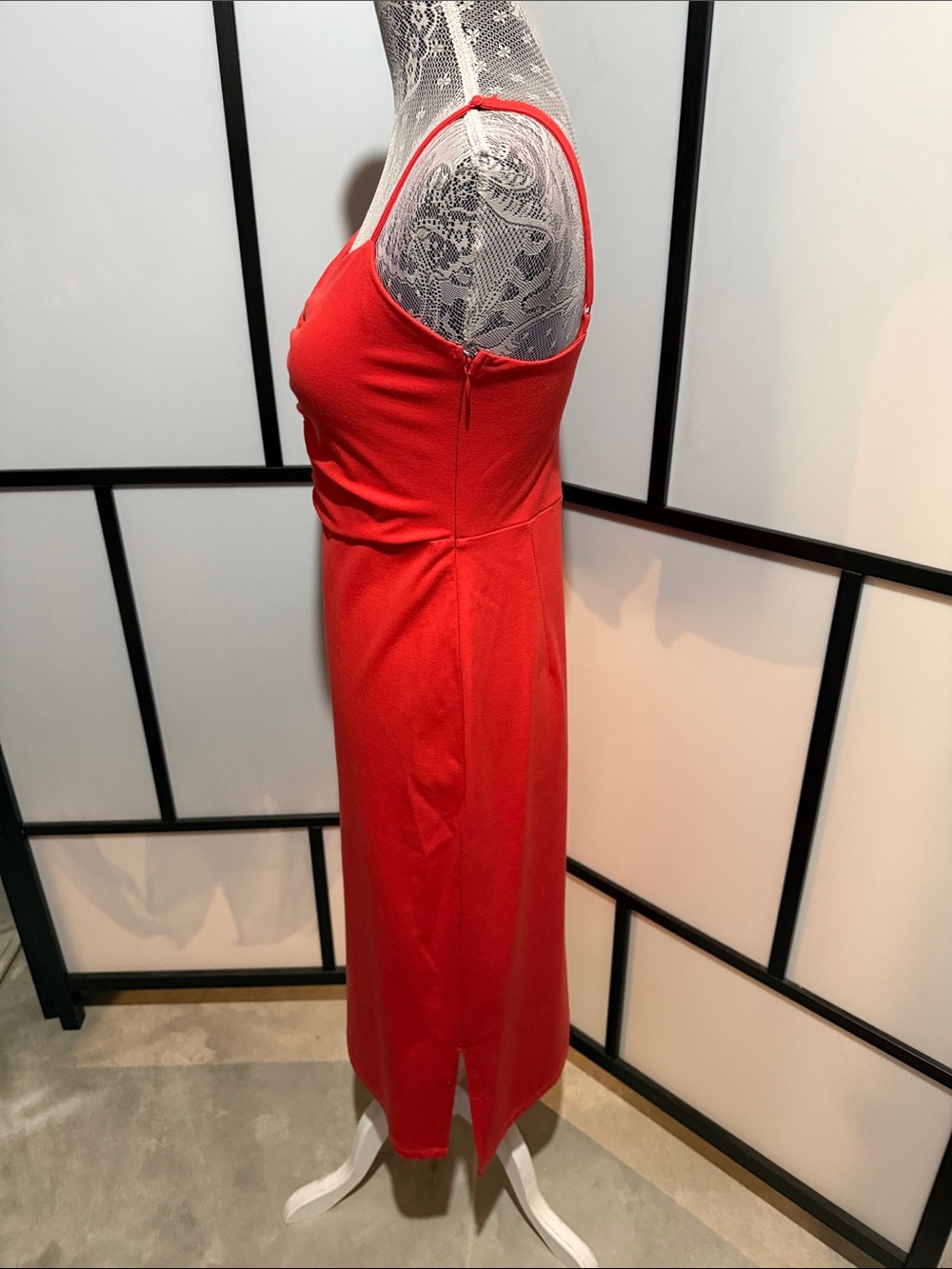 Express Red Ruched Midi Dress - Picture 2 of 4